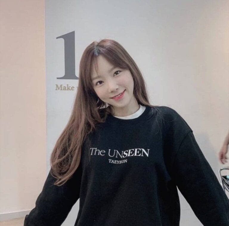 KPOP Boys Sweatshirt – Unisex Casual Concert Pullover for Men & Women with Letter Print