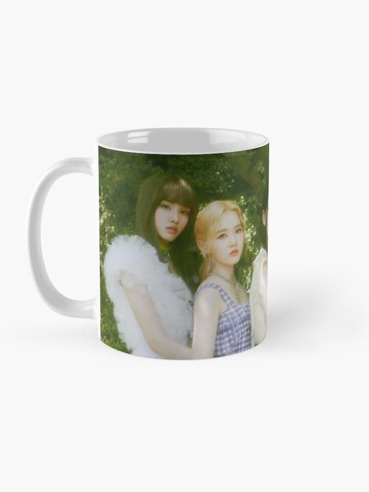 STAYC coffee mug Design #010 – K-pop merch UAE