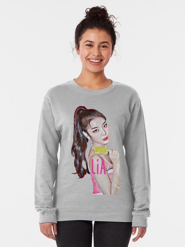 ITZY Sweatshirt – KPOP Merchandise for MIDZYs – Design #028 - Image 2