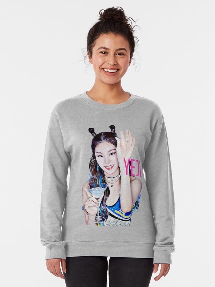 ITZY sweatshirt Design #029 – K-pop merch UAE